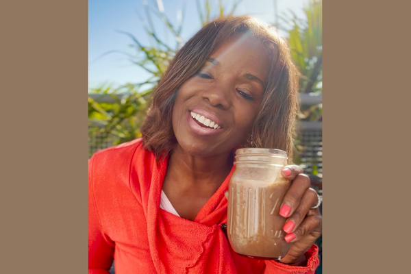 Unstress Me and the Chocolate Dream Smoothie In this blog post, Sonia shares the story behind her creation of the Chocolate Dream smoothie—a rich, nourishing treat designed to provide energy and relaxation.