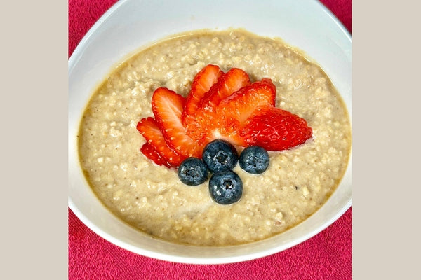 SpaJuiceBar Raw Oatmeal is a Cashew Date Sauce Recipe